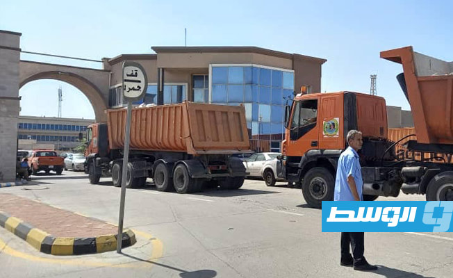 تواصل إتلاف 200 حاوية تحتوي على شحنة أرز فاسد في ميناء طرابلس