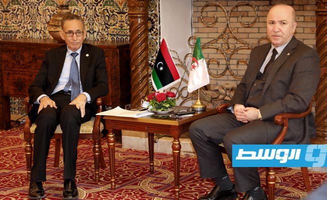 الحويج وبن عبدالرحمن يؤكدان أهمية تفعيل البنك الليبي الجزائري