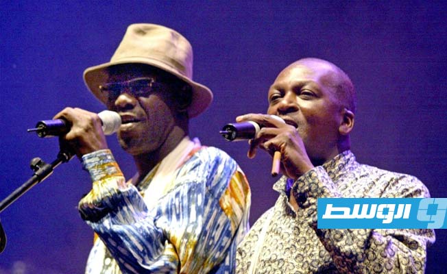 وفاة المغني السنغالي إسماعيل توريه عن 73 عاما