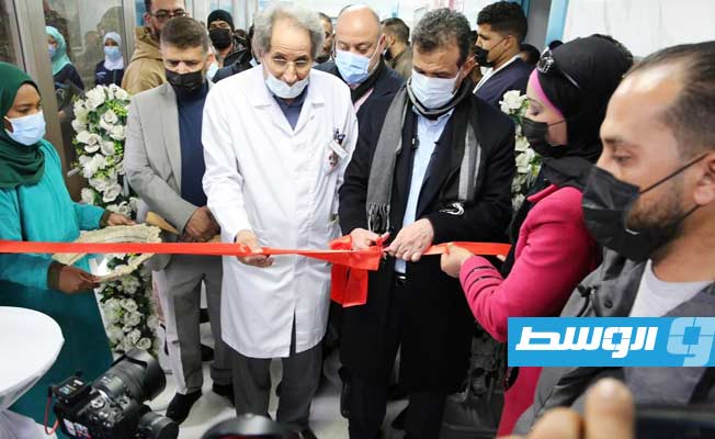 أبوجناح يفتتح قسمي العناية الفائقة والعمليات الكبرى بمستشفى الحروق في طرابلس
