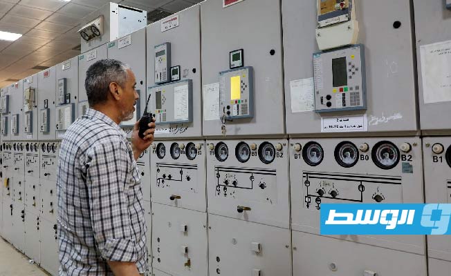 من أعمال تجديد محطة توليد غازية في مصراتة، 6 يونيو 2023. (شركة الكهرباء)
