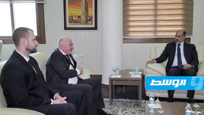 السفير المجري يؤكد استعداد بلاده تقديم الدعم لليبيا في المجال العسكري