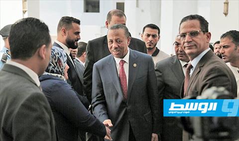 رئيس الوزراء بالحكومة الموقتة عبدالله الثني، يفتتح مقر ديوان بلدية بنغازي الجديد, 7 يوليو 2019, (الحكومة الموقتة)