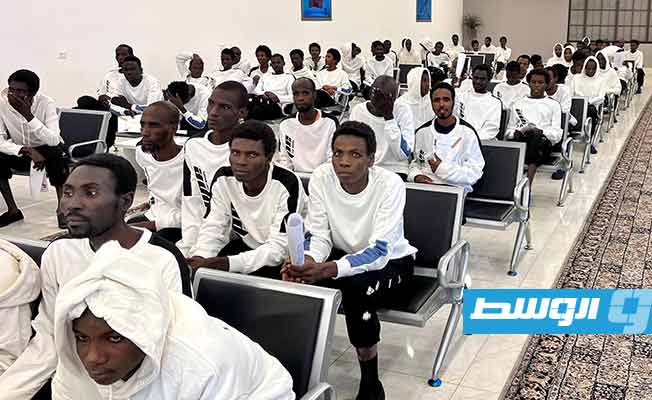 الكوني وسفيرا تشاد والنيجر في كلمة بجهاز مكافحة الهجرة غير الشرعية في طرابلس، 28 نوفمبر 2023. (المجلس الرئاسي)