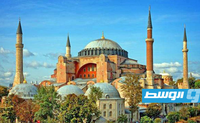 مسجد آيا صوفيا الشهير في إسطنبول. (أرشيفية: الإنترنت)