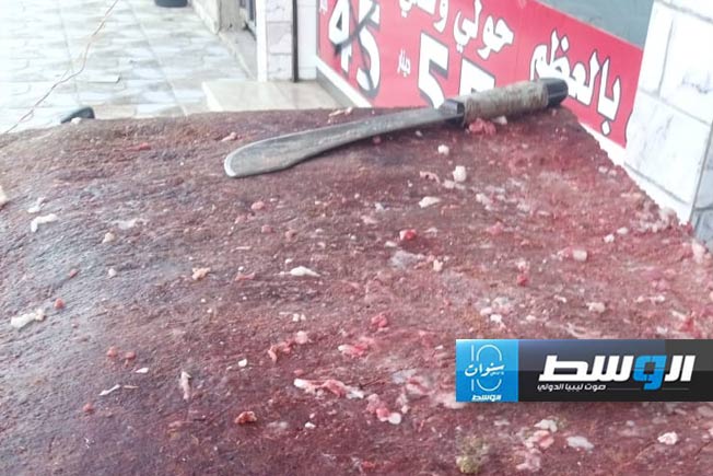من آثار ذبح الأضاحي في عيد الأضحى بشوارع بنغازي (الحرس البلدي ببنغازي)