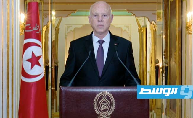 الرئيس التونسي يحل المجلس الأعلى للقضاء ويتهمة بـ«الولاءات»