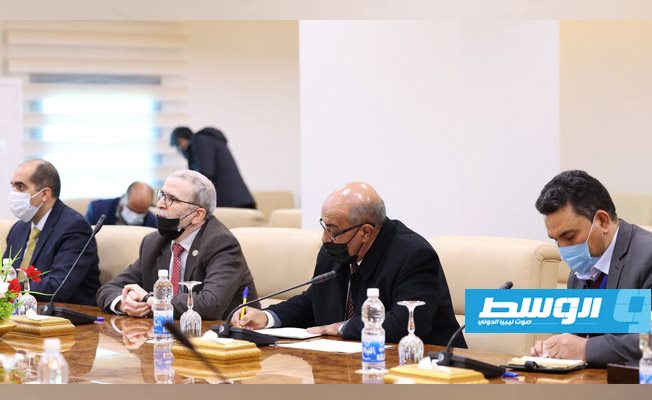 اجتماع رئيس المؤسسة الوطنية للنفط، مصطفى صنع الله، مع رئيس الشركة العامة للكهرباء وئام العبدلي, 6 يناير 2020. (مؤسسة النفط)