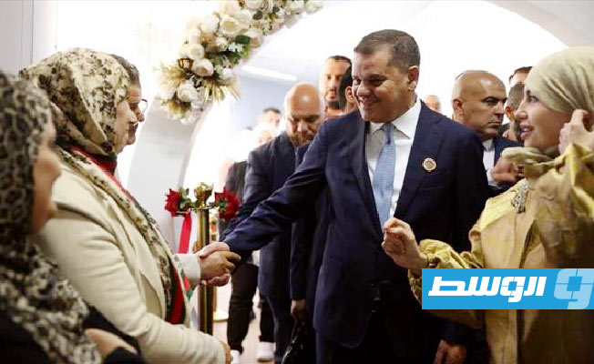 الدبيبة يفتتح قسم العمليات بمستشفى العيون في طرابلس، 18 مارس 2023. (حكومة الوحدة)