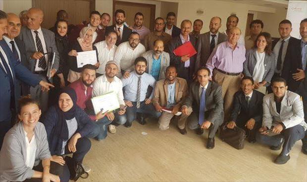 بدعم أوروبي.. تدريب 27 منظمة ليبية على مهارات التواصل ومعرفة الهجرة