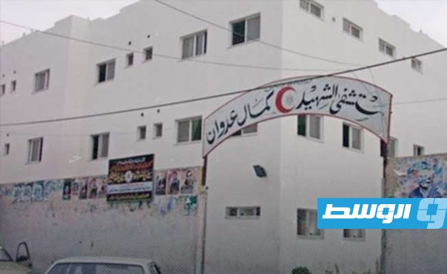 قوات الاحتلال تقتحم مستشفى كمال عدوان في غزة.. وتجمع الذكور فيه وتخوفات من تصفيتهم