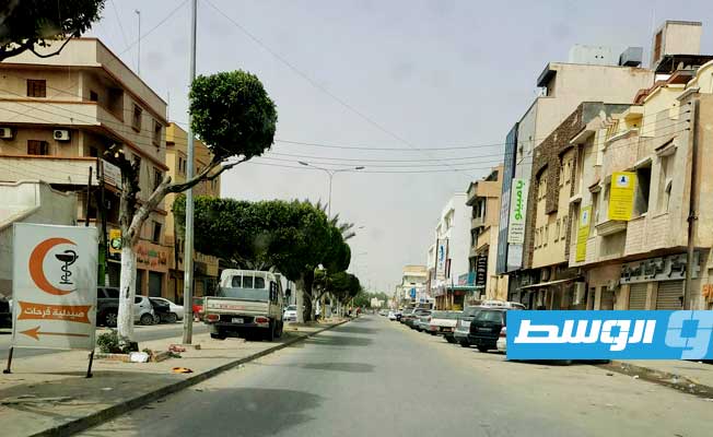 أحد شوارع العاصمة طرابلس بدا خاليا اليوم الجمعة، 21 أبريل 2023. (بوابة الوسط)