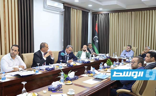 اجتماع الدبيبة مع عدد من الوزراء لمتابعة المشروعات الجاري تنفيذها، الإثنين 8 أغسطس 2022. (حكومة الوحدة الوطنية)