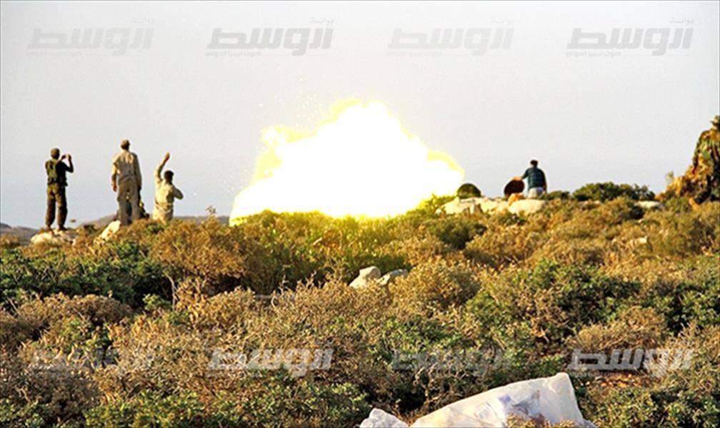 الجيش يستهدف مواقع مجلس «شورى مجاهدي درنة» بمحور الظهر الحمر