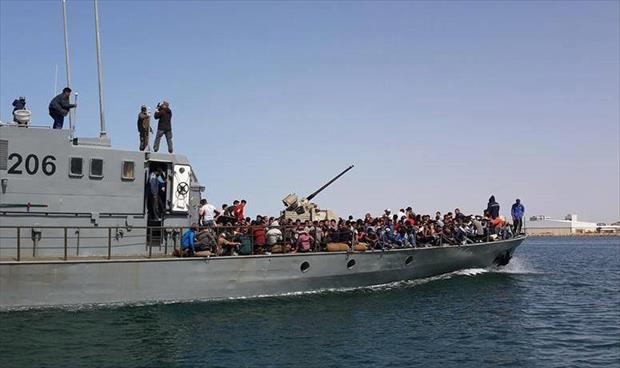 إنقاذ 180 مهاجرًا قبالة شواطئ الخمس