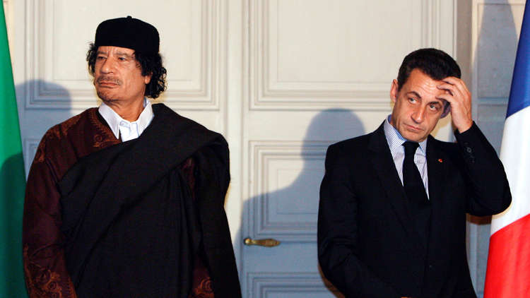 شاهد رئيس في قضية ساركوزي يعلن استعداده للرد على أسئلة المحققين