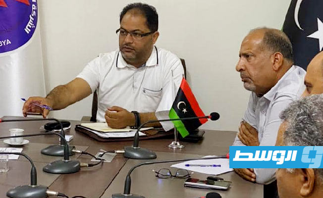 اجتماع للجنة مشروعات نقل الكهرباء لمتابعة استكمال محطتين في بنغازي