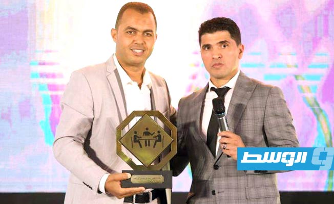 قناة الوسط (Wtv) تتوج بجائزة أفضل استوديو تحليلي لمباريات الدوري الليبي