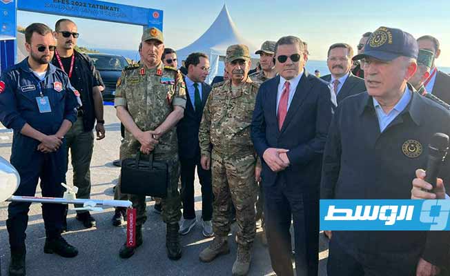 الدبيبة يشارك في افتتاح معرض للصناعات العسكرية التركية بمدينة أزمير