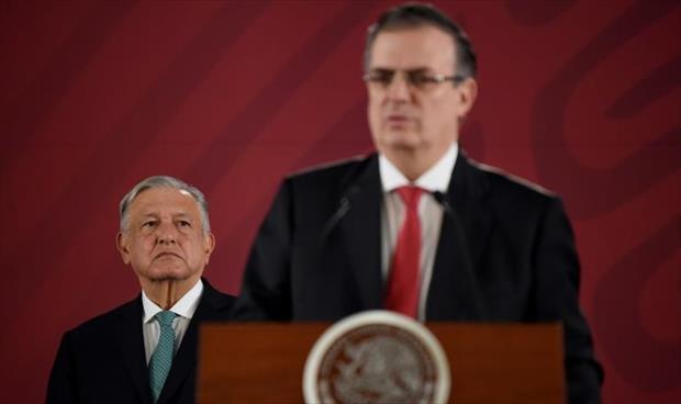 المكسيك وواشنطن تتفاوضان على بلد ثالث لحل أزمة المهاجرين