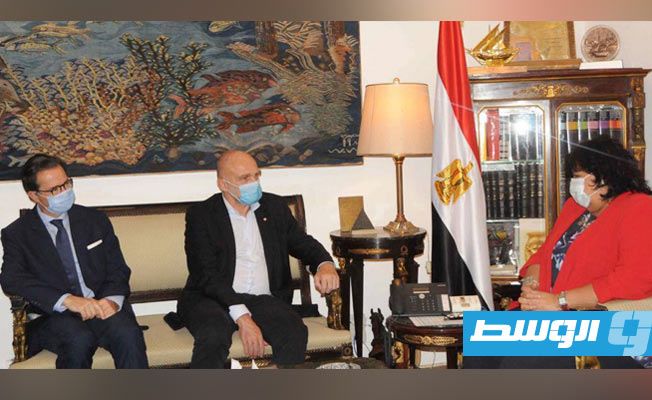 وزيرة الثقافة المصرية تستقبل سفير فرنسا بالقاهرة لبحث سبل دعم التعاون الثقافي بين البلدين