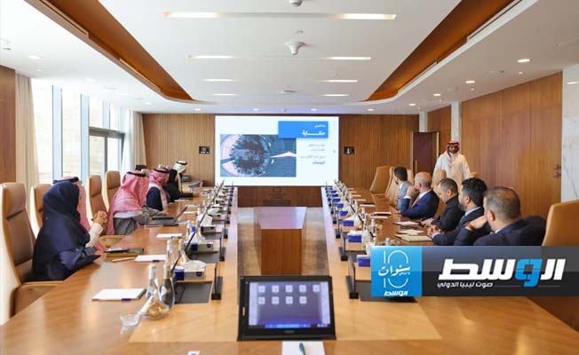لقاء وليد اللافي في الرياض مع وزير الإعلام السعودي، 22 فبراير 2024. (حكومة الوحدة)