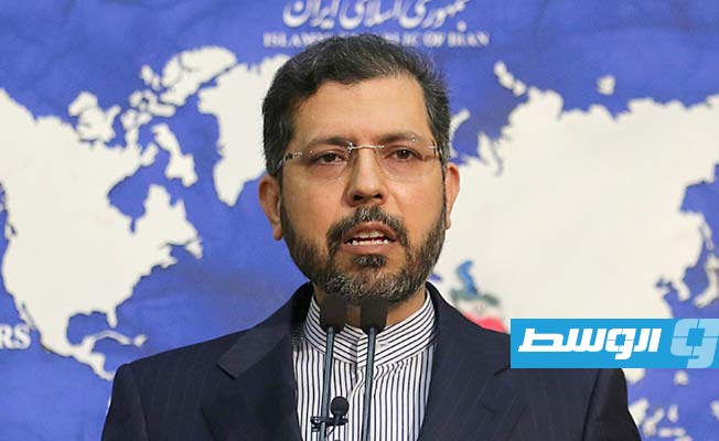 طهران تطالب واشنطن بالتخلي عن «إدمانها الحظر»