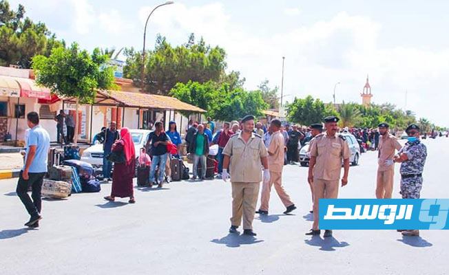مغادرة تونسيين عالقين في ليبيا إلى بلادهم عبر معبر رأس اجدير