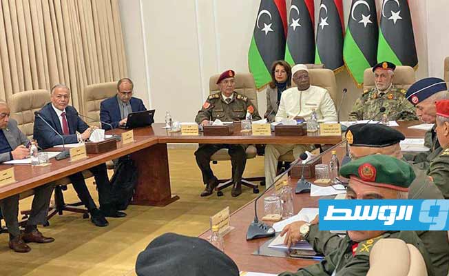 بحضور باتيلي.. انطلاق اجتماع القيادات العسكرية والأمنية من شرق وغرب ليبيا في بنغازي