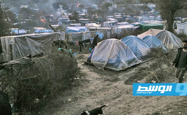 سكان جزر يونانية يحتجون على برنامج بناء مخيمات جديدة للاجئين