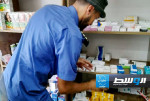 إيقاف وافد يمارس مهنة الصيدلة دون رخصة في بنغازي