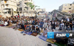 أهالي غزة يؤدون صلاة العيد على أنقاض المنازل المدمرة