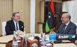 اللافي يكرم سفير إسبانيا بعد انتهاء فترة عمله في ليبيا
