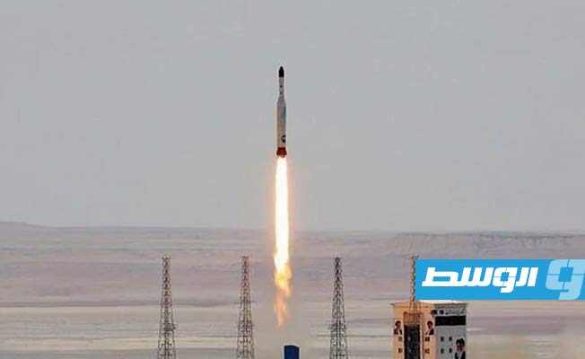 إيران تعلن إطلاق صاروخ للفضاء