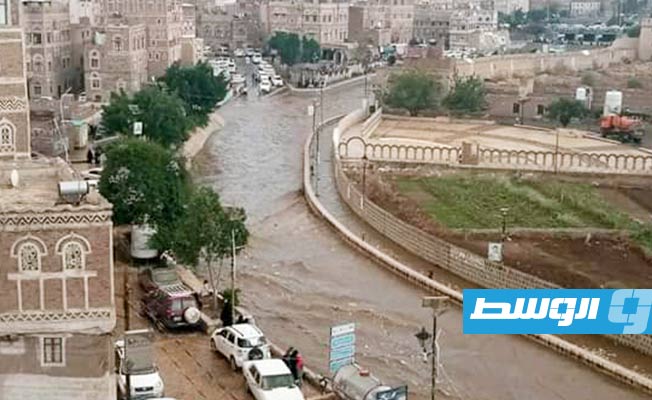 العاصمة اليمنية صنعاء تغرق في مياه الأمطار، 13 أبريل 2020. (الإنترنت)