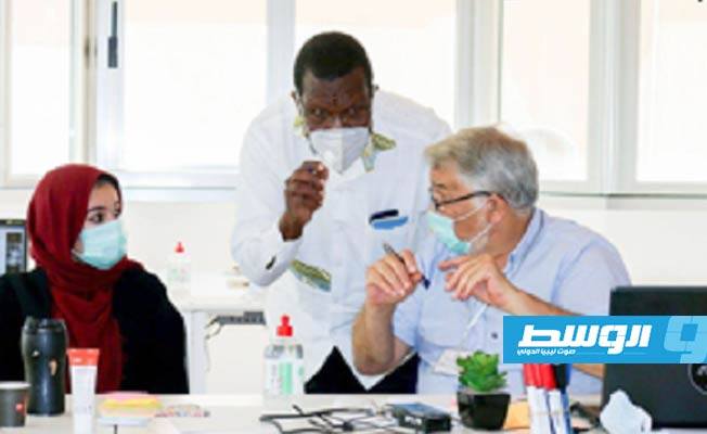 اجتماع المختصين الليبيين لمناقشة سبل التصدي لفيروس كورونا. (بعثة الأمم المتحدة للدعم في ليبيا)