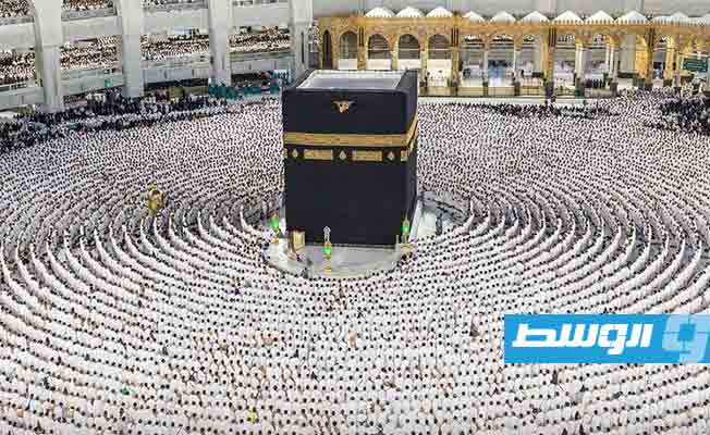 رقم تاريخي.. 2.6 مليون مُصلٍ ومعتمر خلال ليلة 27 رمضان بالمسجد الحرام (صور)