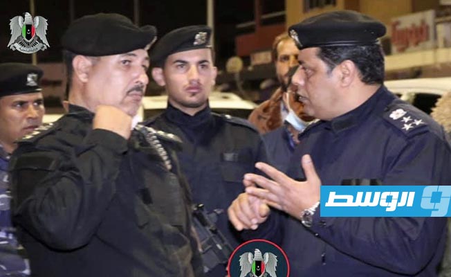 بالصور.. مديرية أمن بنغازي تتابع قرار حظر التجول