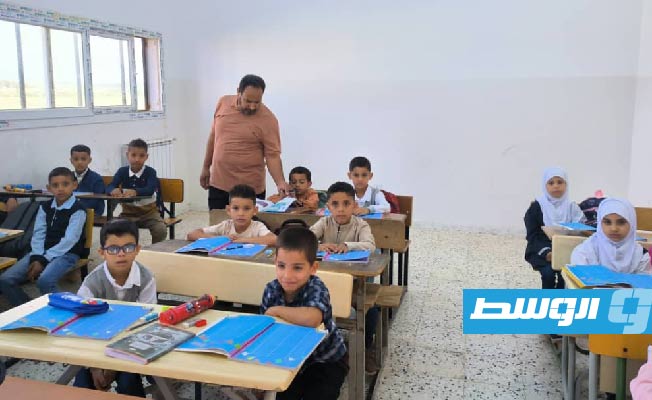 طلاب في مدرسة بإحدى بلديات شرق ليبيا، 1 أكتوبر 2023. (وزارة التربية والتعليم)
