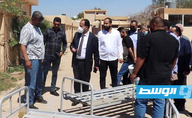 جولة الزناتي بمستشفى علي الرويعي للأمراض النفسية في بنغازي. (وزارة الصحة)