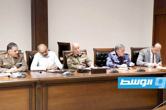 Al-Namroush chairs an expanded meeting to address military salary files