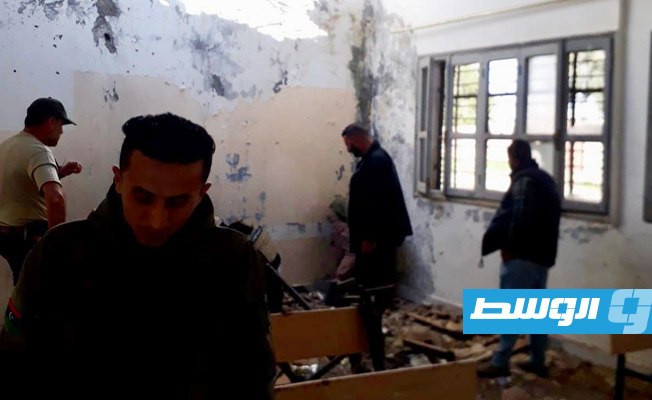 إزالة قواذف ومخلفات حروب من مدرسة شهداء السواني في الجفارة, (وزارة الداخلية)