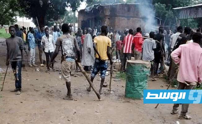 السودان يعلن حظر التجول في بلدتين بعد اشتباكات دامية