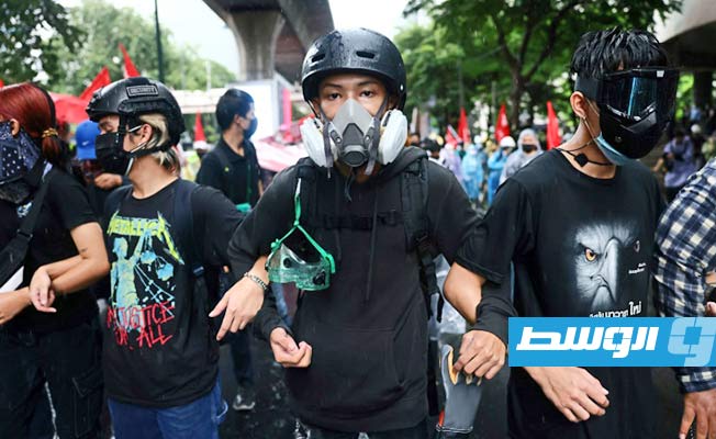 تايلاند: تظاهرة في بانكوك بعد نجاة رئيس الوزراء من حجب الثقة في البرلمان