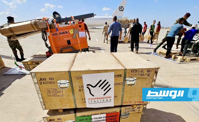 السفارة الإيطالية: طائرة إضافية من المساعدات الموجهة لدرنة تصل بنغازي
