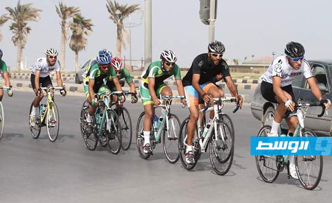 17 مشاركا يجتازون دورة حكام الدراجات العربية