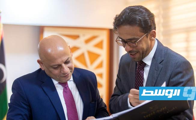 رئيس «القابضة للاتصالات» يبحث مع السفير المصري تنفيذ المشاريع المشتركة بين البلدين