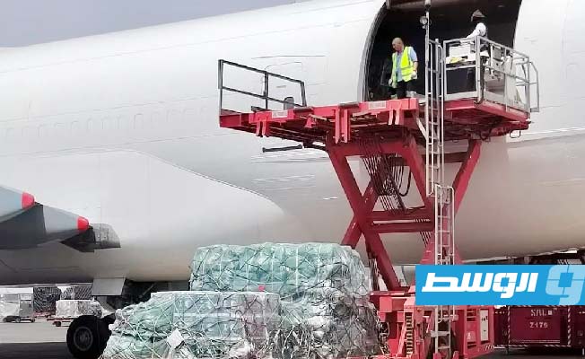 واس : 400 طن من المساعدات الإغاثية والغذايئة في طريقها إلى بن غازي