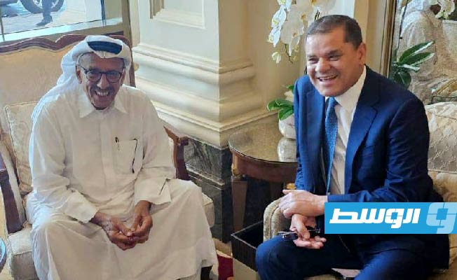 الدبيبة ورجل الأعمال الإماراتي خلف الحبتور خلال لقاء في دبي، 13 فبراير 2024. (حساب الحبتور عبر منصة إكس)