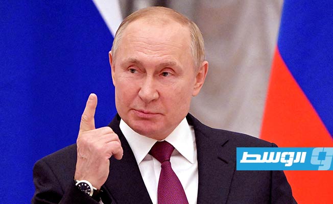 بوتين يتهم الغرب بإقامة ستار حديدي جديد مع روسيا